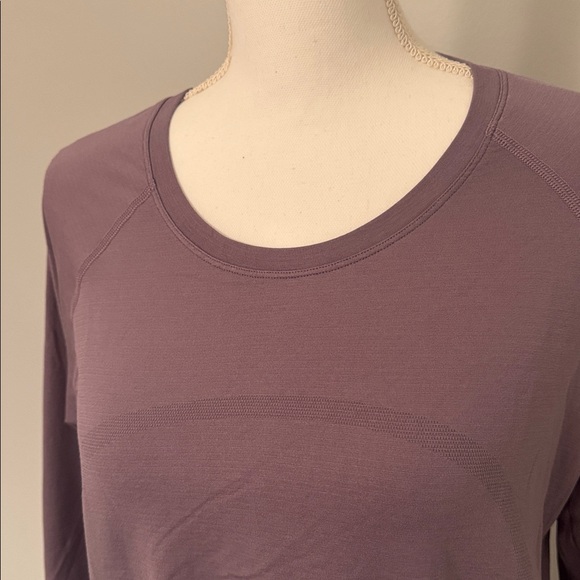 Lululemon Swifty Tech Long Sleeve 2.0 - Picture 2 of 5